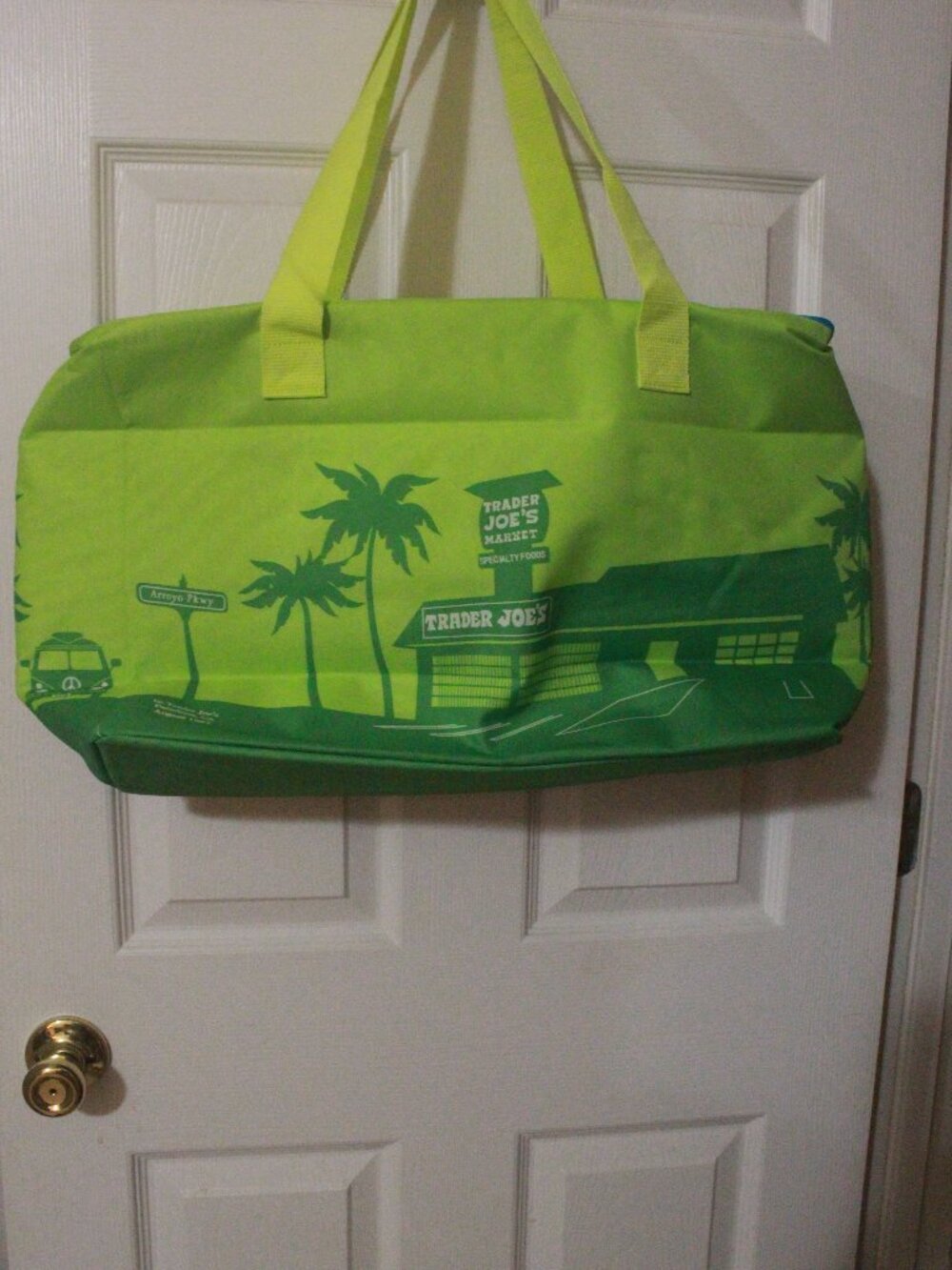 Trader Joe’s Lime Green Large Insulated Shopping Tote